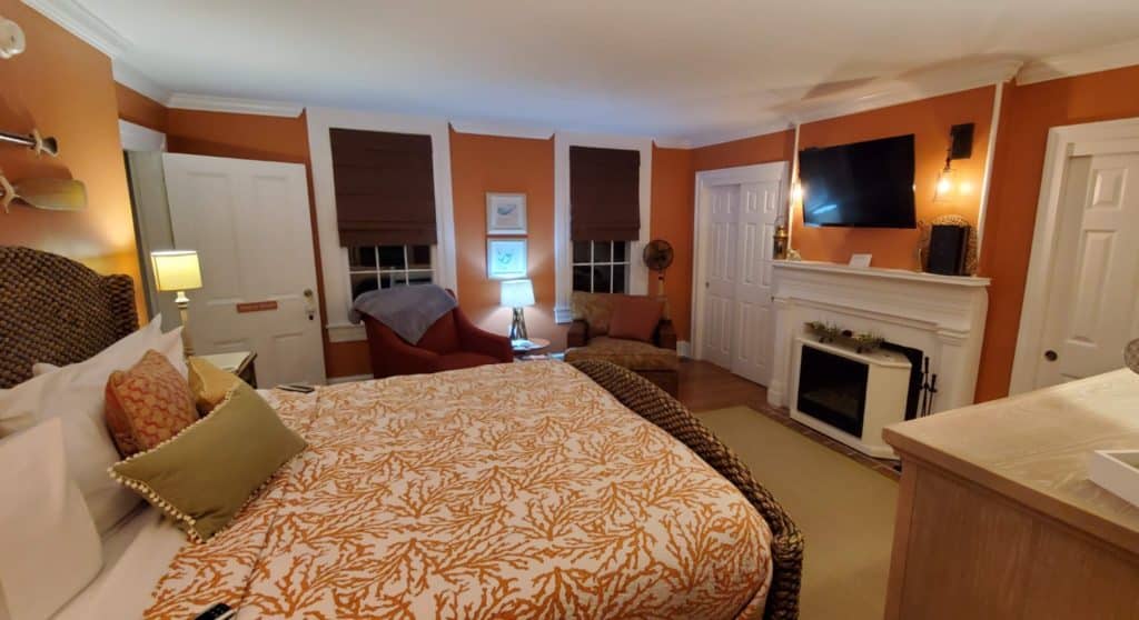 Bed & Breakfast Alternative to Lodging at Hotels in Milton Delaware
