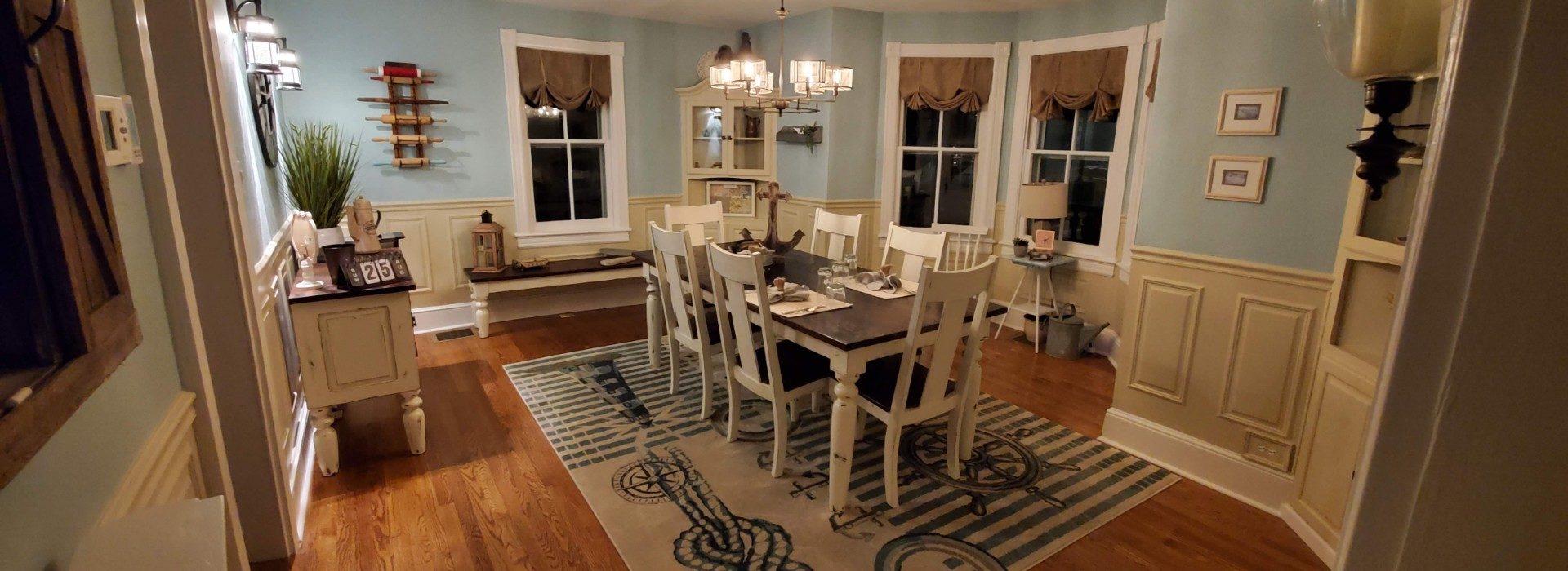 dining room 1920 700